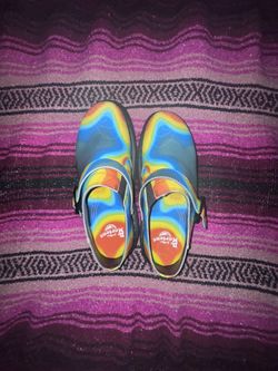 DR MARTENS