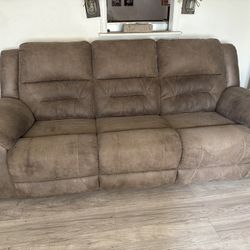 Reclining Couches And Love Seat