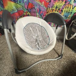Graco Baby swing 