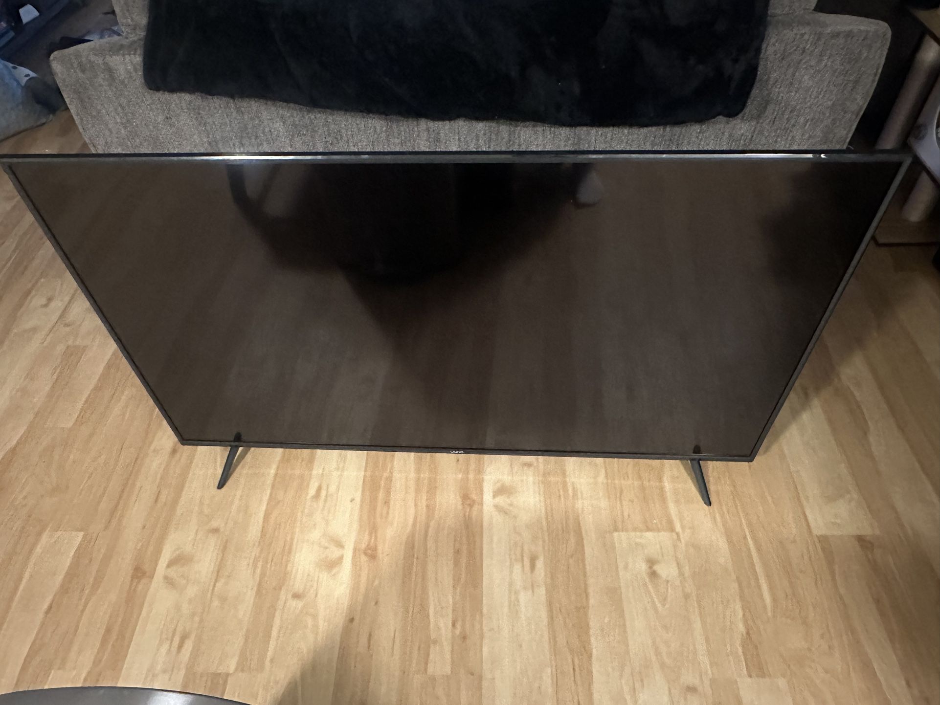 Vizio 4K 60 Inch TV With Full Surround Sound System & Sub