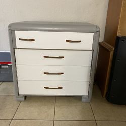 4 DRAWERS GRAY AND WHITE WOOD DRESSER 