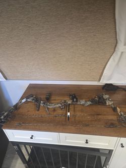 Left handed Ross compound bow $150