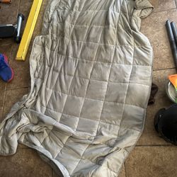 WEIGHTED BLANKET