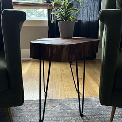 Live wood end table