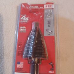 Milwaukee
7/8 in. - 1-3/8 in. #12 Black Oxide Step Drill Bit (5-Steps)