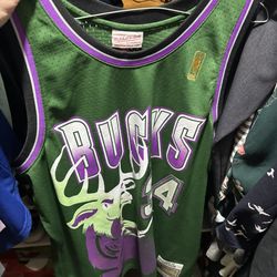 Bucks Jersey Size Xl