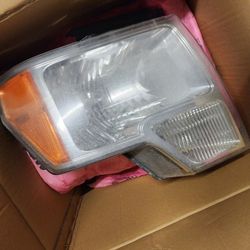 2013 Ford F150 Headlights & Tail Lights