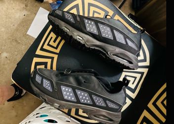Men’s Nike air Max size 14.5 barely worn because I bought one size too big barely worn because it’s too large for me