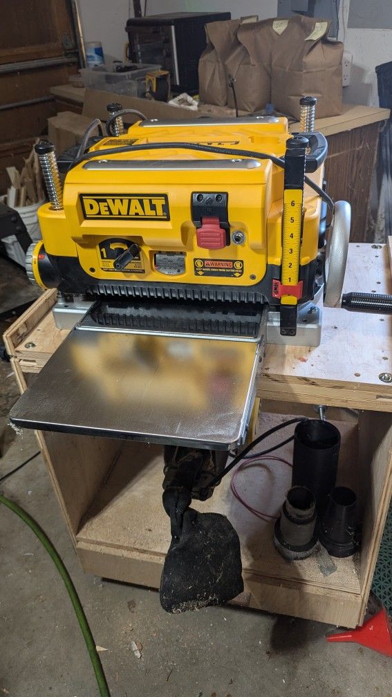 DeWalt DW735 Planer