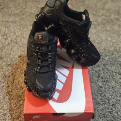 NIKE SHOX TL