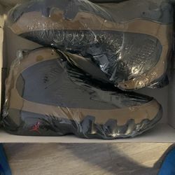 Jordan Nine Size 7 Y