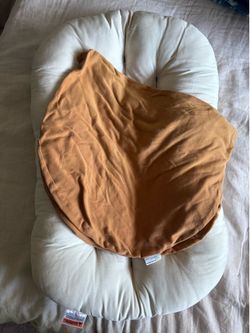 Snuggle Me lounger and cover