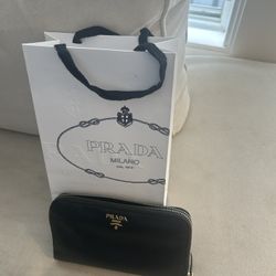 Prada Saffiano Wallet 