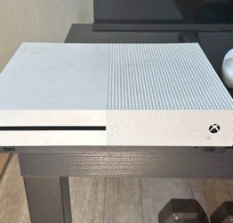 Microsoft Xbox One S Console