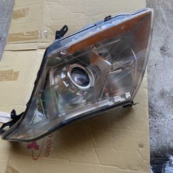 10-13 Cadillac SRX Right Passenger Side Halogen Headlight 