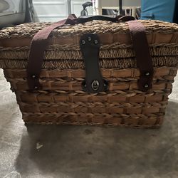 Picnic Basket - Loaded With Plates Cups Utensils