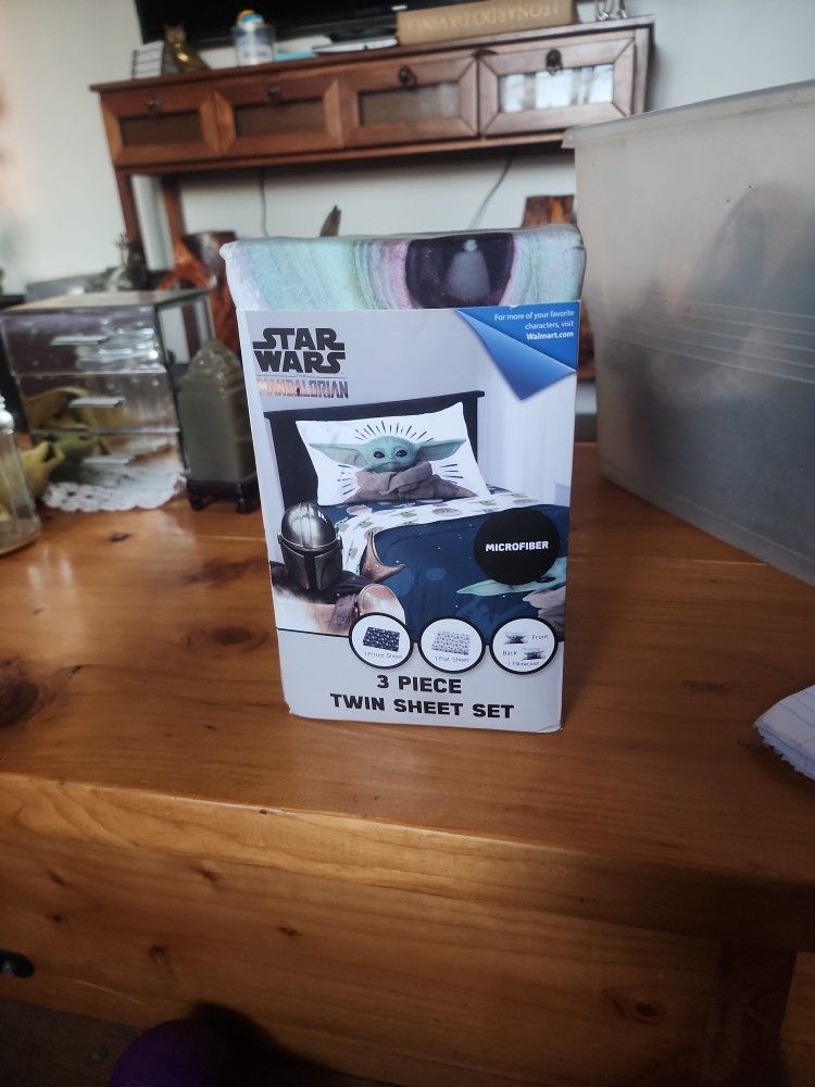 Star Wars The Mandalorian 3 Piece Twin Sheet Set