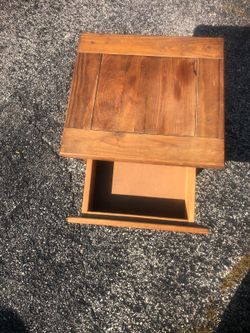 Bed side table