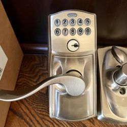 Schlage Camelot Satin Nickel Electronic Keypad Door Lock with Accent Handle and Flex Lock- FE695RF