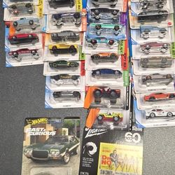 HOT WHEELS LOT OF 40 CARS BRAND NEW 