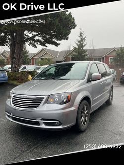 2015 Chrysler Town & Country