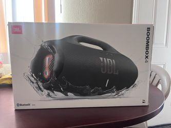 JBL BoomBox 4