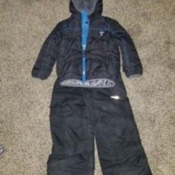 Snow Clothes Size 4t