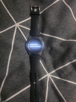 Samsung Galaxy Watch.