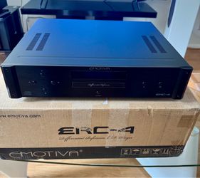 Emotiva ERC-4 Differential Reference CD Player/transport with Accessories in like new condition