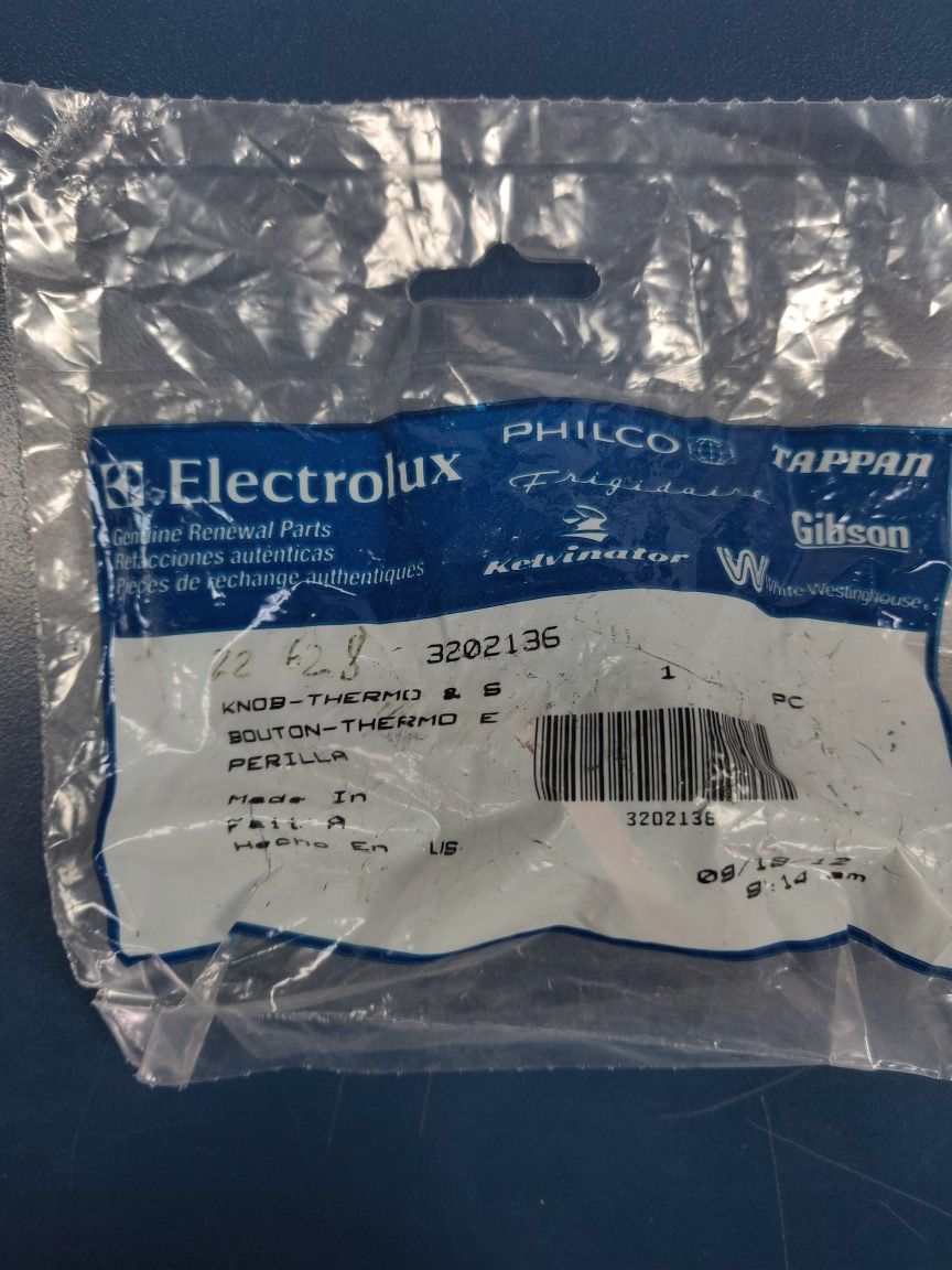 3202136 Electrolux OEM Knob thermo & sel s