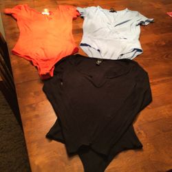 WOMEN BODYSUIT SIZE SIZE M BRAND SOCIALITE, FOREVER 21,WINDSOR