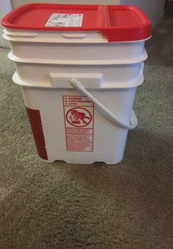 Basket storage space