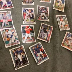 Base Ball Card Good Condition $10 And a signed one I do trade one dollar each