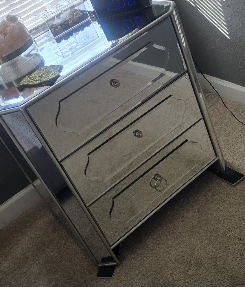 Mirror nightstands (2)
