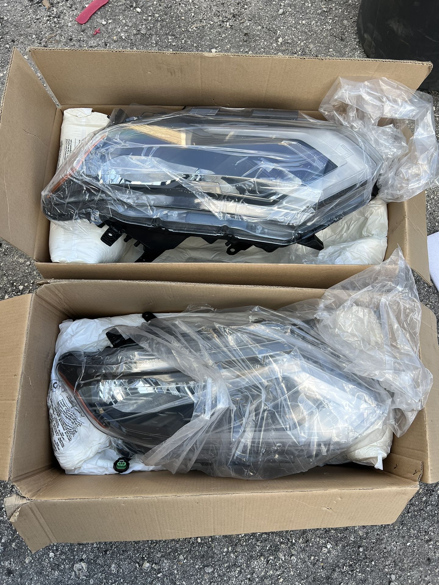2017 2018 2019 NISSAN ROUGE HEADLIGHTS BOTH $150