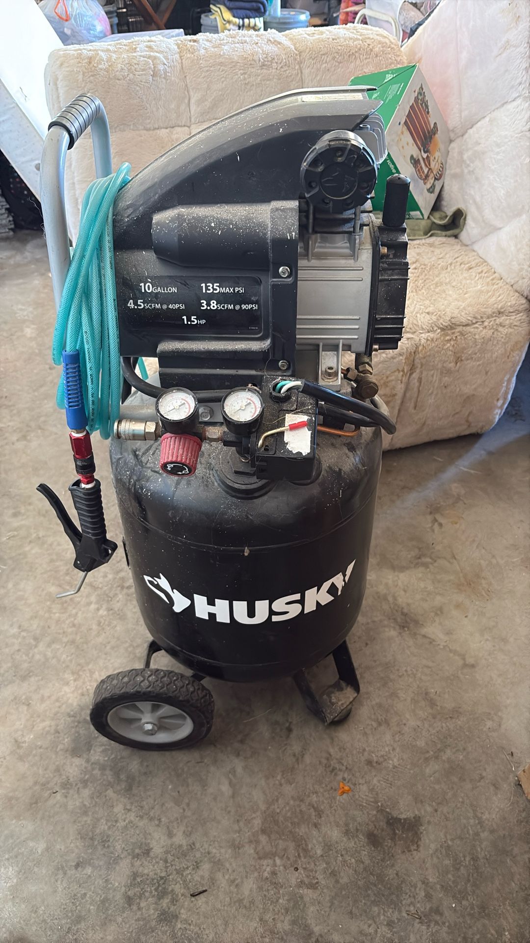Husky 10 Gallon Air Compressor