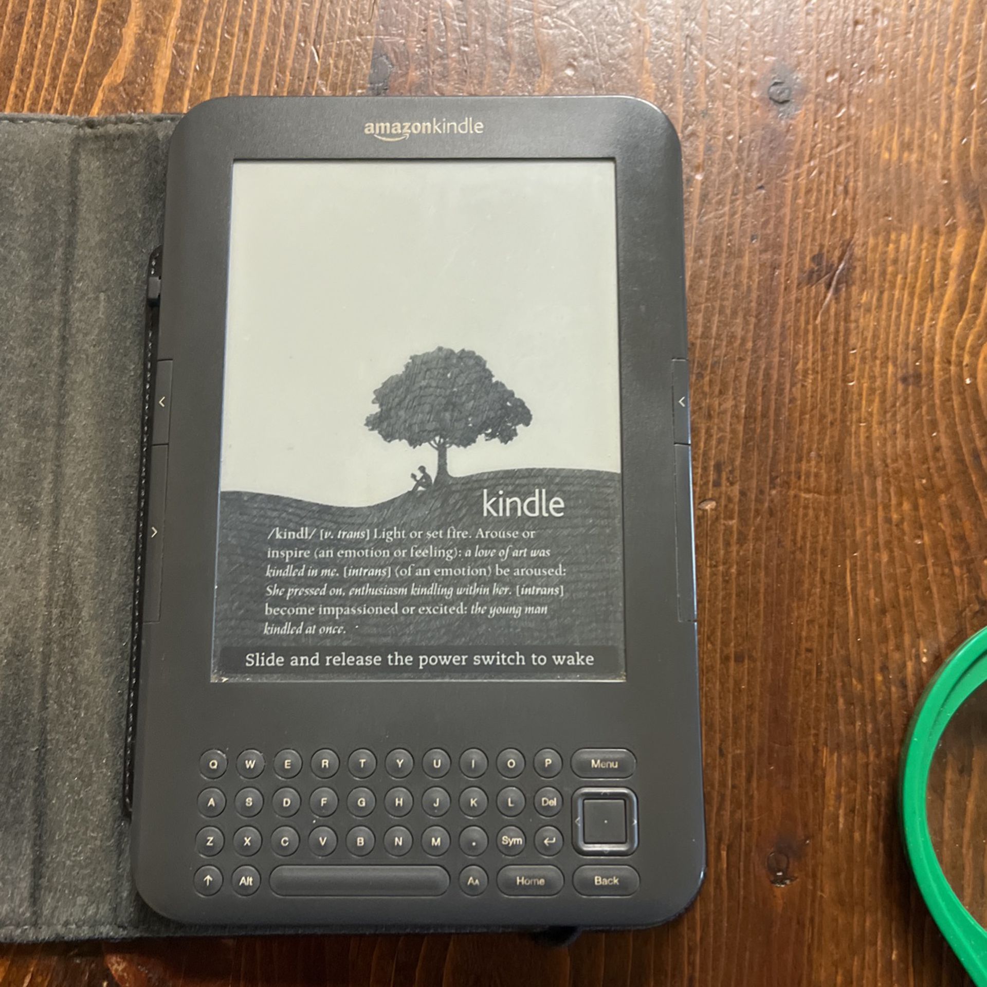 Amazon Kindle Model D00901 Tablets 