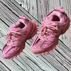 Balenciaga Vibrant Pink Very Chunky track sneaker Size 10 (40) 