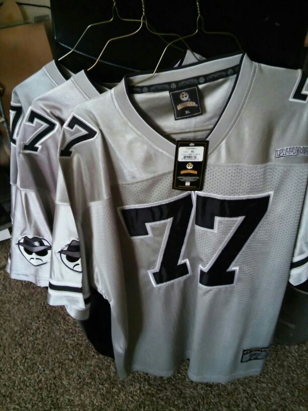 Nike Crenshaw Bryant Jersey LARGE for Sale in Tempe, AZ - OfferUp