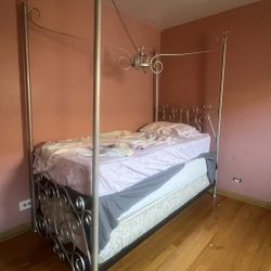 Girls Twin  Canopy Frame 