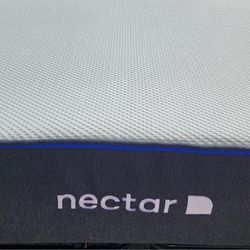 LIKE NEW! Nectar Queen Mattress - Delivery Available