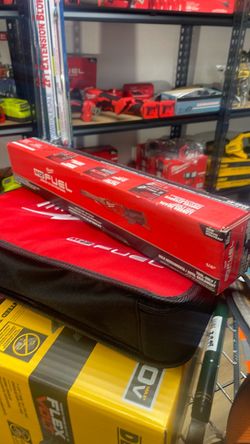 New in box Milwaukee fuel M12 EXTENDED REACH RATCHET 1/4 tool only and only pick up