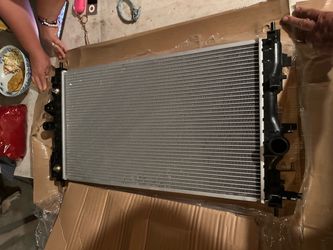 2011-2015 Chevy Cruze radiator new