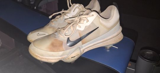 Nike Metal Cleats