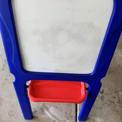 White Board/ Chalkboard 
