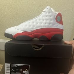 Air Jordan 13 Retro “Chicago” / Size 7y
