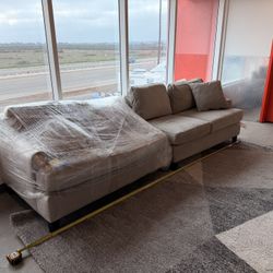 Living Spaces 3-Seater Couch – 10 ft Long