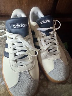 Adidas Low-Top Sneakers