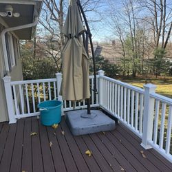 Patio umbrella (free)