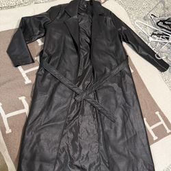 Windsor Black Leather Trenchcoat
